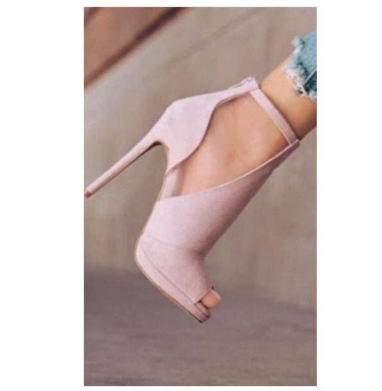 Peep Toe Stiletto Heel Side Empty Back Zipper Plus Size Women's Sandals $50.47 Dana Fashion Color: Pink Size: 34 Women's shoes Product information: Pattern: solid color Lining material: imitation leather Color: Pink Upper height: high top Processing Metho