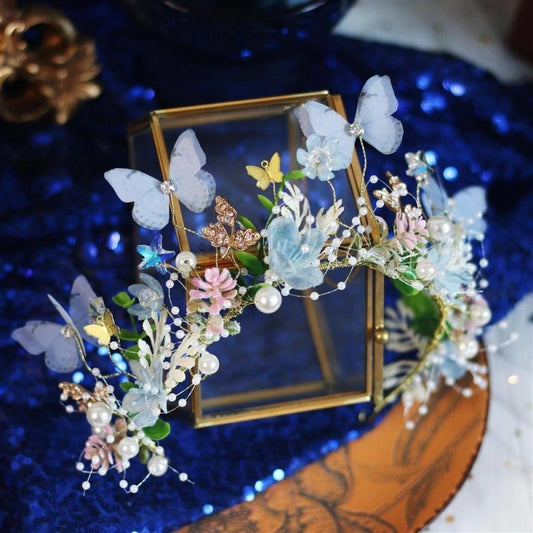 Performance Butterfly Garland Headdress Super Fairy MSN Series Children's Garland $59.00 Dana Fashion Color: Blue And White Women's Accessories Product information: Color: blue and white crown Applicable people: children Style: Children Material: Metal Po