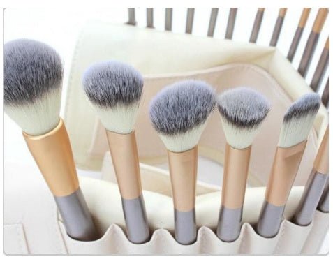Persian Make-up Brush Suit Rice White Make Up Brush, Champagne Color Brush Handle Make-up Brush Without $16.01 Dana Fashion quantity: 12 makeup 12/18/24 Persian make-up brush suit rice white make-up brush, champagne color brush handle make-up brush withou