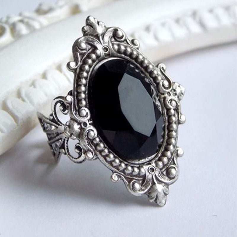 Personality Owl Vintage Rhinestone-encrusted Ring $15.00 Dana Fashion Color: Black Size: No 10 Women's Accessories Product information: Type: Ring Treatment Process: Silver electroplated Color: Picture color Size: no.6, no.8, no.9, no.10 Style: Unisex Mat