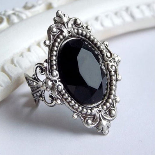 Personality Owl Vintage Rhinestone-encrusted Ring $15.00 Dana Fashion Color: Black Size: No 10 Women's Accessories Product information: Type: Ring Treatment Process: Silver electroplated Color: Picture color Size: no.6, no.8, no.9, no.10 Style: Unisex Mat