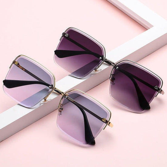 Personality Trend Sunglasses Summer Half Metal Frame Two-color Gradient PC Lens Fashion Glasses $26.00 Dana Fashion Color: Blue Women's Accessories Specifications: Conventional Glasses structure: frame Lens material: AC Style: Fashion Frame material: PC U