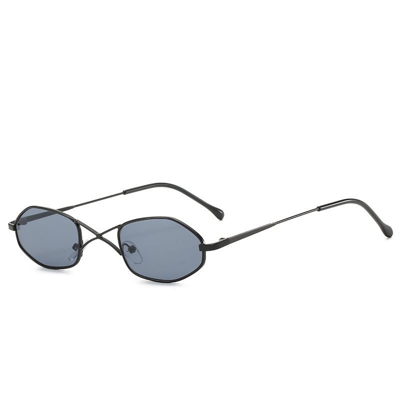 Personalized double beam glasses $16.11 Dana Fashion Color: Black Women's Accessories Specifications: Conventional Glasses structure: frame Whether polarized light: No Lens material: AC Style: Personality Frame material: plastic + metal UV resistance leve