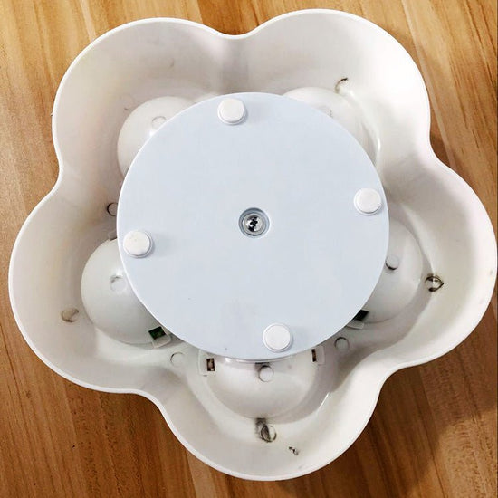 Pet IQ looking for food toys $32.00 Dana Fashion Color: White Toys & Hobbies Product Category: Pet educational toys Material: PP Weight: 619g Specifications: Diameter 22, height 8.5CM Pet IQ educational toys, which are both pet toys and pet food utensils,