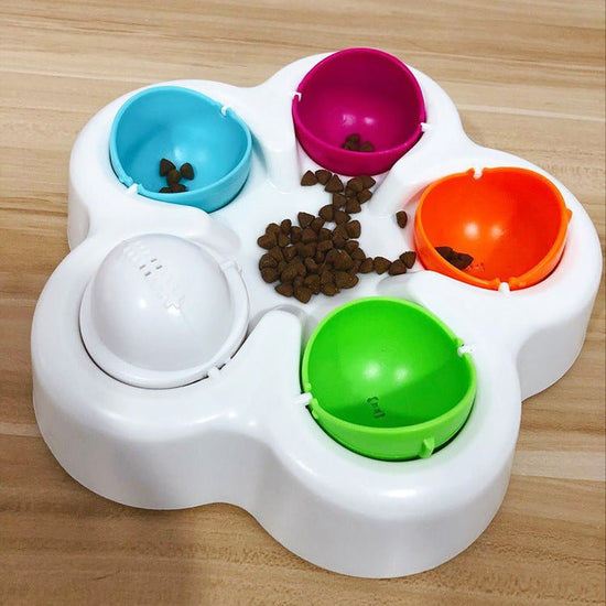 Pet IQ looking for food toys $32.00 Dana Fashion Color: White Toys & Hobbies Product Category: Pet educational toys Material: PP Weight: 619g Specifications: Diameter 22, height 8.5CM Pet IQ educational toys, which are both pet toys and pet food utensils,