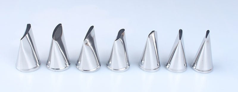 Petals mouth $9.50 Dana Fashion Style: 7pcs Color: Sliver Dana's Kitchen Material: 304 stainless steel Uses: cream flower 7-piece set, a set of about 30 grams