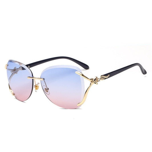 Pink Foxes Rhinestone Oversized Sunglasses $24.38 Dana Fashion Color: Grey Women's Accessories Frame height: 57mm Frame material: metal+PC Lens width: 64mm Lens type: PC Nose bridge width: 15mm Suitable gender: male/female Temple length: 146mm Lens color: