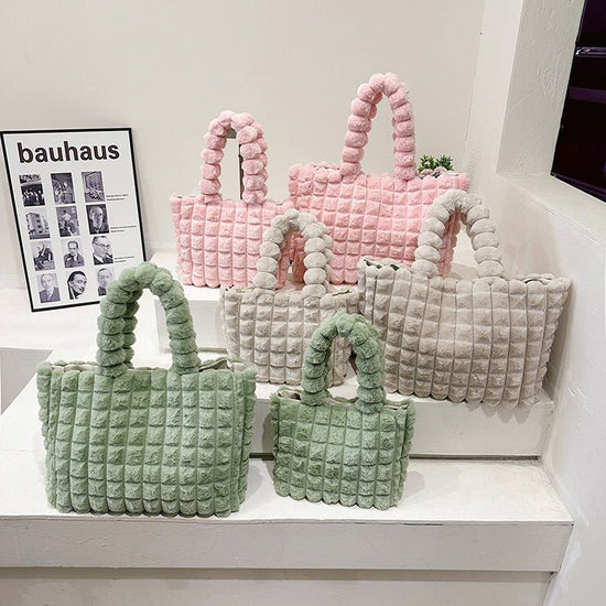Plaid Handbags Winter Fashion High Capacity Shopping Plush Bag Korean Style Personalized Designer Luxury Tote Bags For Women $49.50 Dana Fashion Color: Beige Size: L Women's Bags Product information: Material: plush Style: fashionable and simple Features: