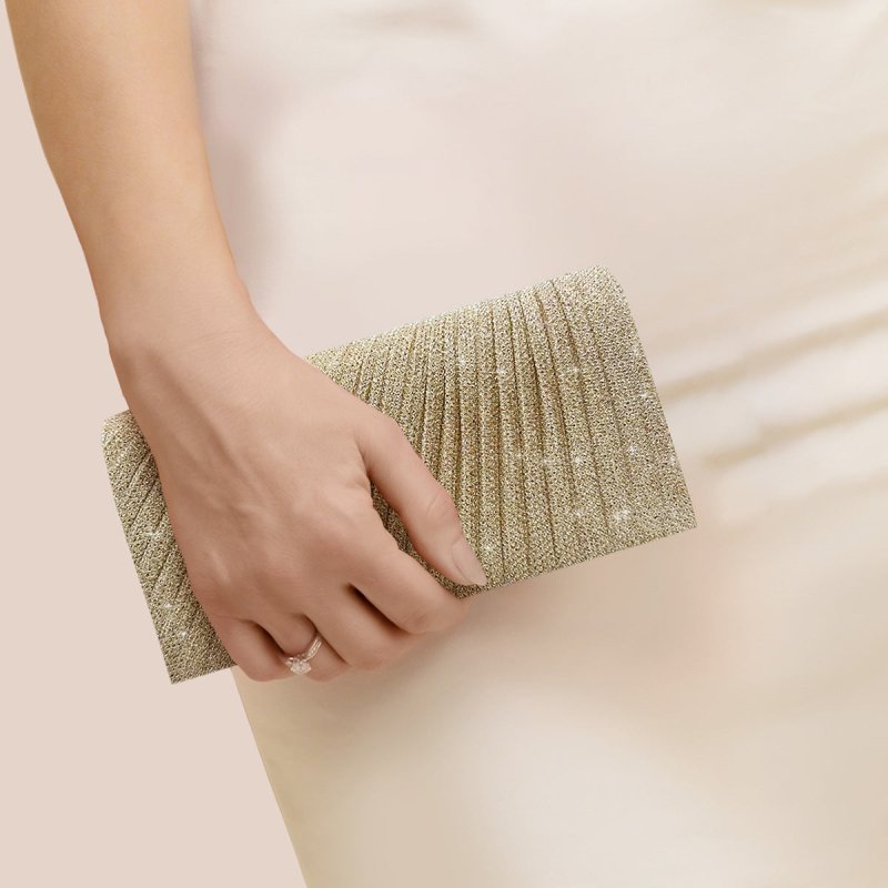 Pleated Party Dinner Bag $39.32 Dana Fashion Color: Black Women's Bags Product information: Lining texture: Polyester Applicable scenarios: Daily matching Color: blue, silver, champagne, black, Rose Red Hardness: medium and soft Material: PVC Suitcase sha