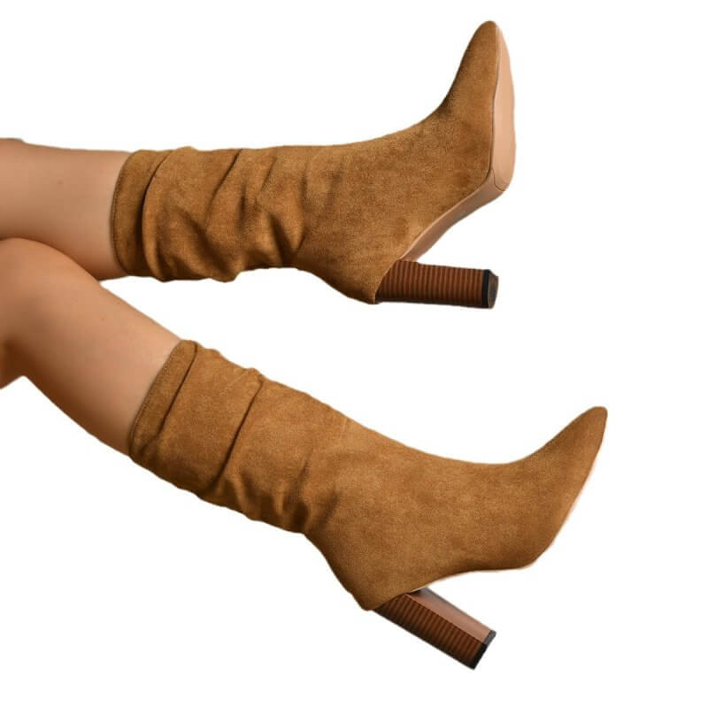 Plus Size Fashion New Chunky Heel Pointed-toe Fashion Middle Boots $46.50 Dana Fashion Color: Black Size: 35 Women's shoes Product information: Pattern: solid color Lining material: Cotton Color: Black, Brown Heel height: high heels (6-8CM) Length of sock
