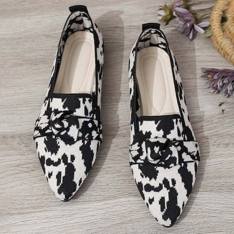 Plus Size Flyknit Flat Low-cut Shoes Female Pointed-toe Bowknot Boat Shoes $29.90 Dana Fashion Color: Cow Color Size: 36 Women's shoes Product information: Color: cow color, vintage pattern, khaki, leopard print, brown leopard print, blue leopard print He