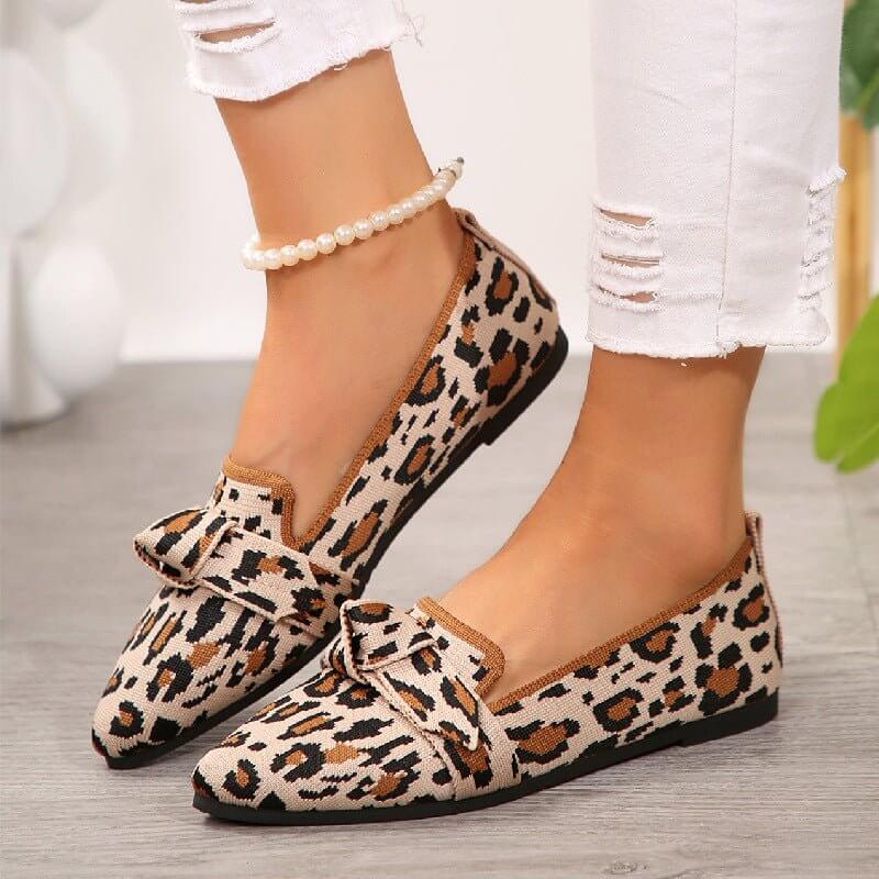 Plus Size Flyknit Flat Low-cut Shoes Female Pointed-toe Bowknot Boat Shoes $29.90 Dana Fashion Color: Khaki Leopard Print Size: 36 Women's shoes Product information: Color: cow color, vintage pattern, khaki, leopard print, brown leopard print, blue leopar