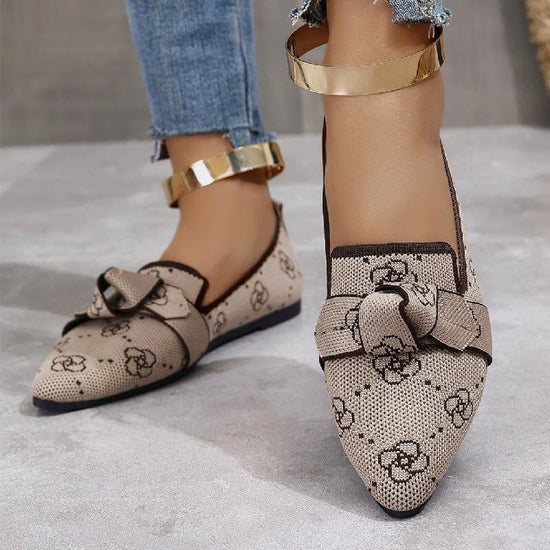 Plus Size Flyknit Flat Low-cut Shoes Female Pointed-toe Bowknot Boat Shoes $29.90 Dana Fashion Color: Blue Leopard Print Size: 36 Women's shoes Product information: Color: cow color, vintage pattern, khaki, leopard print, brown leopard print, blue leopard