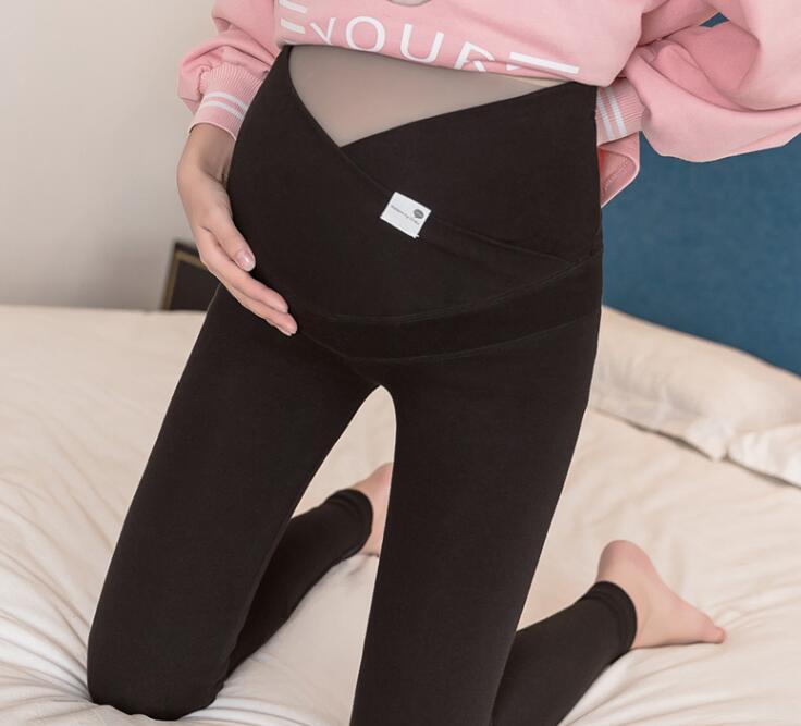 Plus size Maternity leggings $17.25 Dana Fashion Color: Black Size: L Baby & Mother Product category: Abdomen support pants Style: Korean suitable season: spring, autumn Thickness: General Pants style: leggings Pants length: long Main image source: Real s