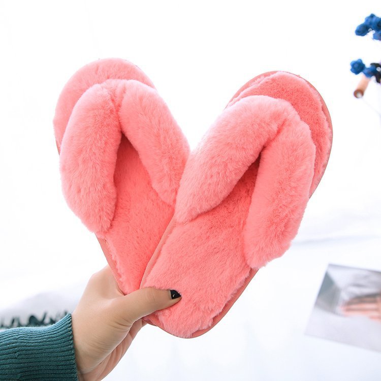 Plus Size Plush Flip-flops Cotton Slippers $35.90 Dana Fashion Color: Watermelon Red Size: 36to37 Women's shoes Product information: Color: black, blue, gray, pink, watermelon red, dark green, creamy-white Heel height: flat heel With USB or not: Yes Size: