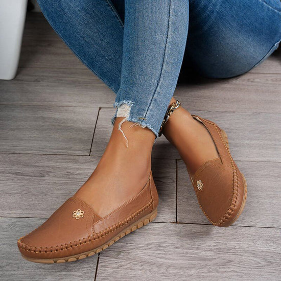 Plus Size Suture Laser Women's Flat-heeled Shoes $37.50 Dana Fashion Color: Camel Size: 36 Women's shoes Product information: Pattern: solid color Lining material: PU Applicable sports: Universal Color: Camel, Milky White, pink, black Upper height: low to