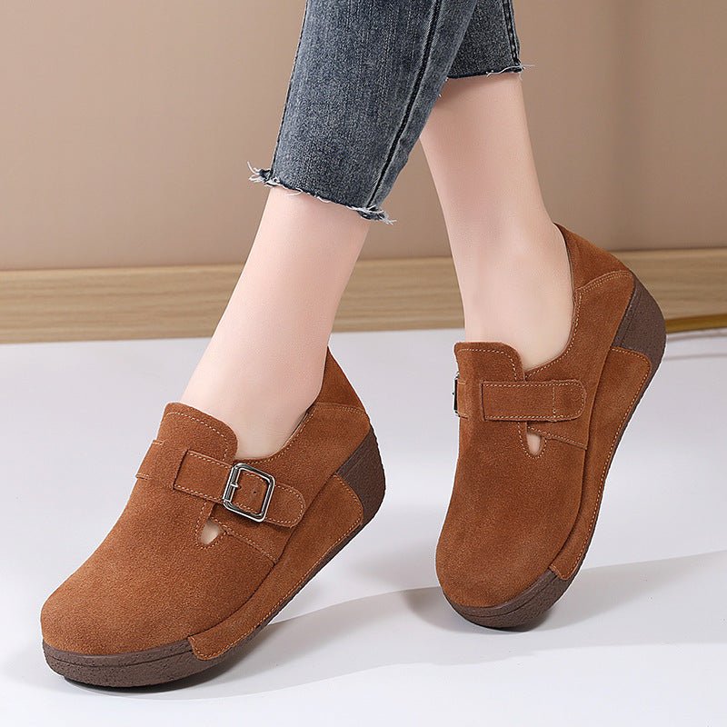 Plus Size Women's Platform Shoes Slip-on $58.86 Dana Fashion Color: Beige Size: 35 Women's shoes Product information: Color: black, gray, yellow, coffee, beige, brown Heel height: mid heel (3-5CM) Size: 35, 36, 37, 38, 39, 40, 41, 42 Sole material: Polyur