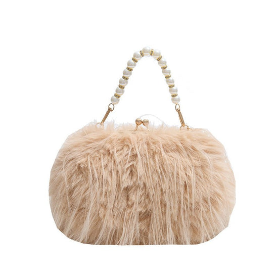 Plush Bag Sweet Girl Portable $45.48 Dana Fashion Color: Khaki Women's Bags Product information: Color: Rose Red, black, white, pink, blue, khaki Hardness: soft Material: Plush Suitcase shape: Horizontal Square Number of shoulder straps: Single Size: Pack