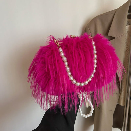 Plush Bag Sweet Girl Portable $45.48 Dana Fashion Color: Black Women's Bags Product information: Color: Rose Red, black, white, pink, blue, khaki Hardness: soft Material: Plush Suitcase shape: Horizontal Square Number of shoulder straps: Single Size: Pack