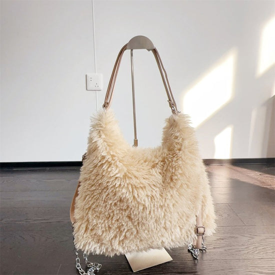 Plush Hand-carrying Bag Shoulder Large Capacity $58.37 Dana Fashion Color: Khaki Women's Bags Product information: Color: white, gray, khaki, camel, black Hardness: soft Material: Plush Suitcase shape: square vertical model Popular elements: sequins, maca