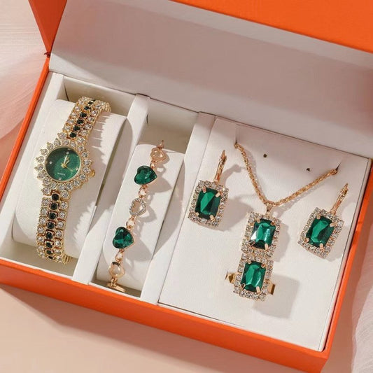 Popular Small Green Watch Women's Steel Belt Quartz Watch Ring Gift Set Boxed Five-piece Set $39.99 Dana Fashion Color: Five Piece Gift Box Women's Accessories Product information: Color: suit five-piece set, gift box five-piece set Thickness: 10mm Packin