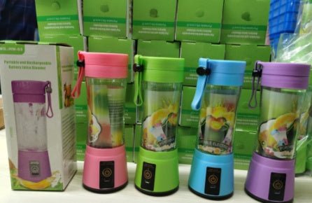 Portable Blender With USB Rechargeable Mini Kitchen Fruit Juice Mixer $26.50 Dana Fashion Color: Blue style: Four Knives Dana's Kitchen Overview: Six Blades: The 6-blade portable blender is more powerful than the traditional 4-mini blades, making fruit ju