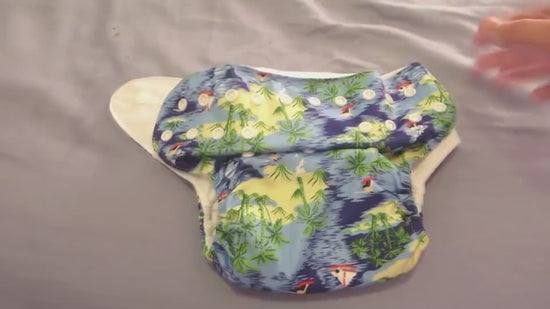 Baby Unisex Waterproof Adjustable Swim Diaper $18.89 Dana Fashion style: 1 Baby & Mother Product Information: Material: ultra-fine diapers, fleece cloth + PUL waterproof fabric Knitted fabric, soft skin-friendly / three-dimensional leak-proof strip, anti-