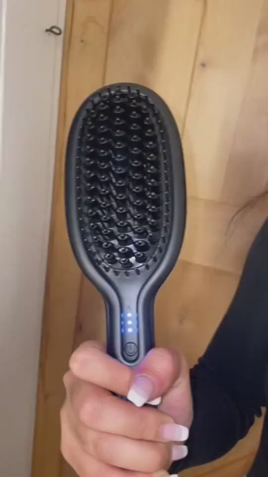 Explosive Style Hairdresser Splint Straight Hair Comb $49.00 Dana Fashion Electrical outlet: EU Beauty Tools Product information: Diameter of the heat conductor: 16MM-20MM Product category: roll and straight dual-use Heat conductor material: tourmaline ce