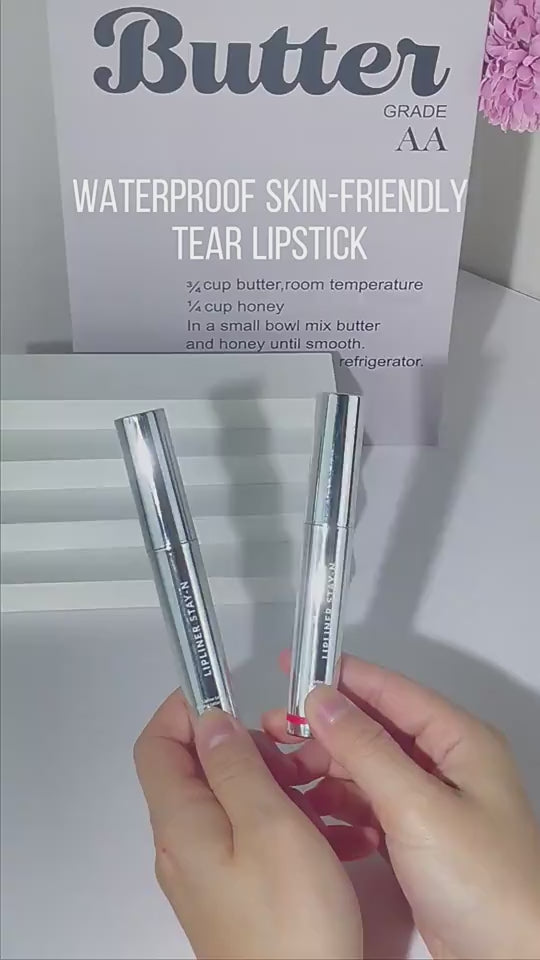 Stripping Lip Liner Outline Waterproof $23.65 Dana Fashion Color Classification: Dark Brown makeup Product information: Product Name: stripping lip liner Key words: plump lip color Capacity: 5ml (light brown/dark brown/wine red) Ingredients: lanolin, palm