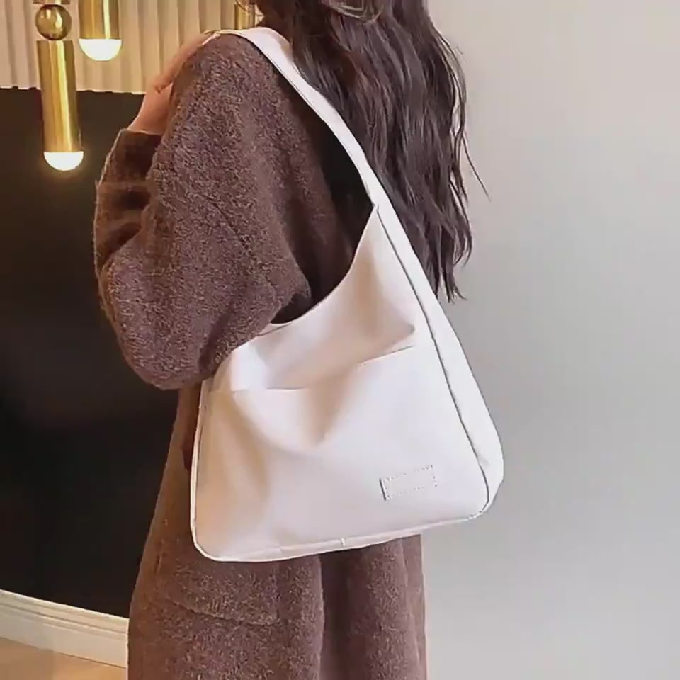Women Vintage Hobo Bag Casual PU Leather Shoulder Bag Large Capacity Retro Tote Handbag Soft Underarm Bag Fall Winter Bag $30.00 Dana Fashion Color: Black Women's Bags Overview: Unique design, stylish and beautiful. Good material, comfortable wear. A vari