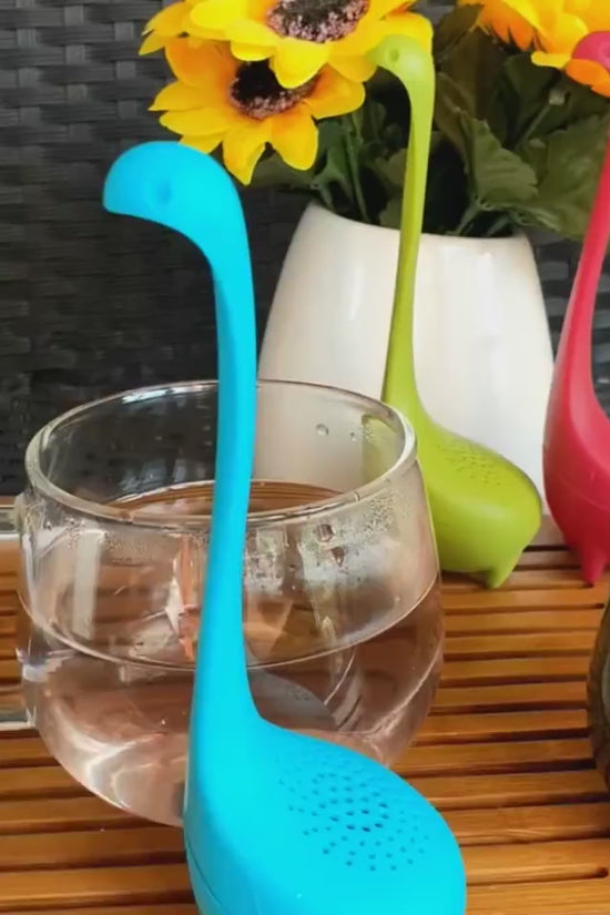Cute Dinosaur Standing Spoon $19.00 Dana Fashion Color: 3 colour style: With packaging Dana's Kitchen Features: Brand new and high quality. Durable food grade PP material. Cute cartoon dinosaur design. Description: Production:Dinnerware Size: 8*8*24cm Mat