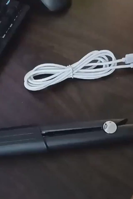 Usb Interface Mini Hair Curler And Straightener Dual-use Hair Curler $23.84 Dana Fashion power: Black Beauty Tools Product information: Rated Voltage: 100~240V Rated frequency: 50Hz Rated Power: 16W Applicable hair style: straight hair/curly hair/Bangs/in