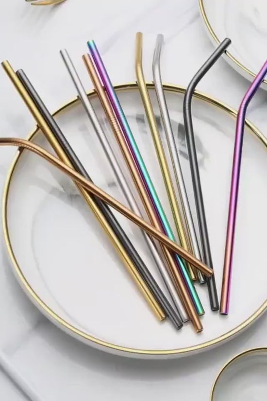 Colourful Reusable Stainless Steel Straws $19.50 Dana Fashion Color: Black style: BEND Dana's Kitchen Overview: Food grade stainless steel material, safe and reliable Threaded non-slip lines Colorful colors, multiple choices Specifications: Material: Stai