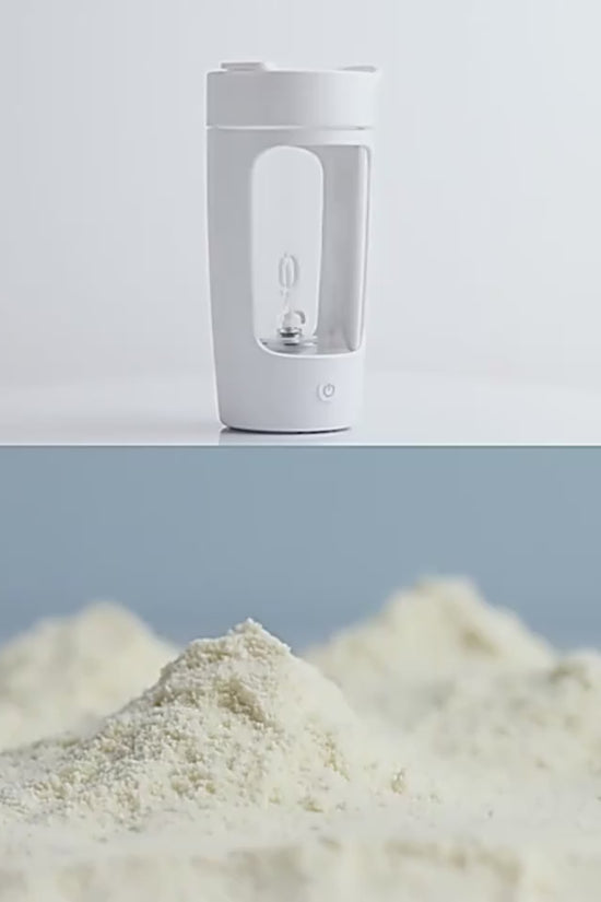 Portable juice blender $68.50 Dana Fashion Color: Black Dana's Kitchen Product name: automatic mixing cup Motor voltage: 3V Product capacity: 650ml Rated power: 7.4W Product size: 121 * 90 * 196mm Rated voltage: 3.7v-2A