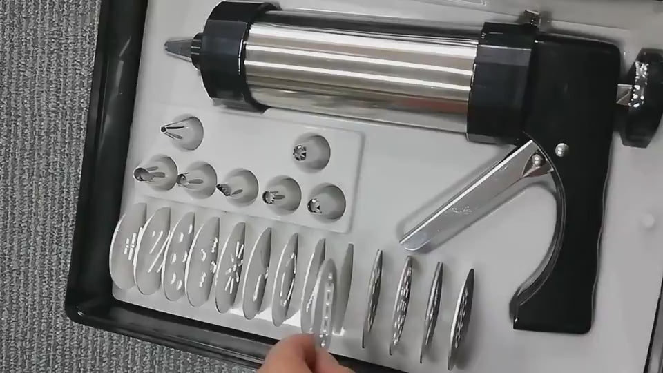 Biscuit Press Biscuit Machine $45.39 Dana Fashion style: Biscuit machine Dana's Kitchen Overview: Purpose: Bake cookies and decorate cakes Stainless steel cookie gun 1.100g butter, 130g low gluten flour, 50g white sugar without milk and other, other recip