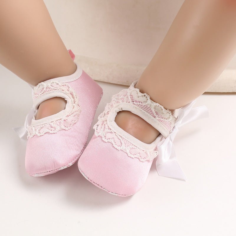 Princess shoes baby toddler shoes $13.44 Dana Fashion Color: Pink Size: 11cm Baby & Mother Product Category: Toddlers Applicable gender: female Upper material: cotton Suitable season: spring, autumn, summer style: Casual Process: Embossing Function: breat