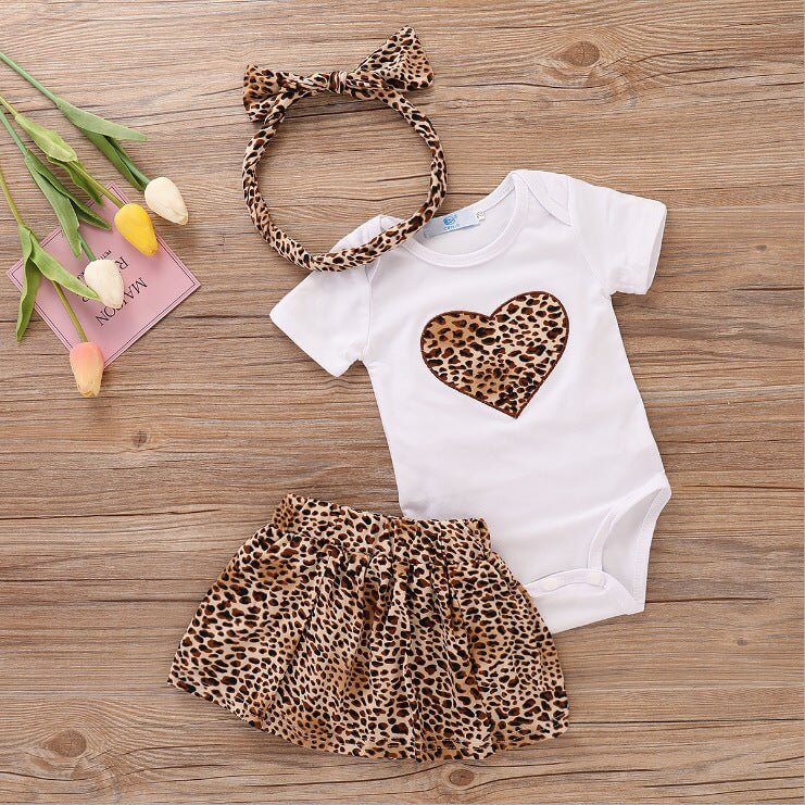Printed Love Romper Children's clothing $23.50 Dana Fashion Color: Leopard Size: 100cm Baby Clothing Applicable gender: female Closed style: single breasted sleeve length: short sleeve Thickness: Thin section Fabric name: Cotton Main fabric composition: c