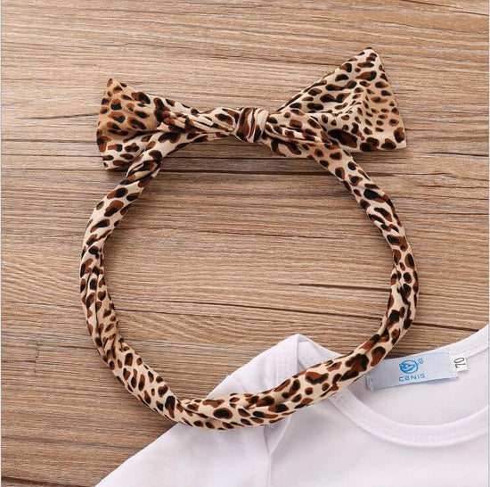 Printed Love Romper Children's clothing $23.50 Dana Fashion Color: Leopard Size: 100cm Baby Clothing Applicable gender: female Closed style: single breasted sleeve length: short sleeve Thickness: Thin section Fabric name: Cotton Main fabric composition: c