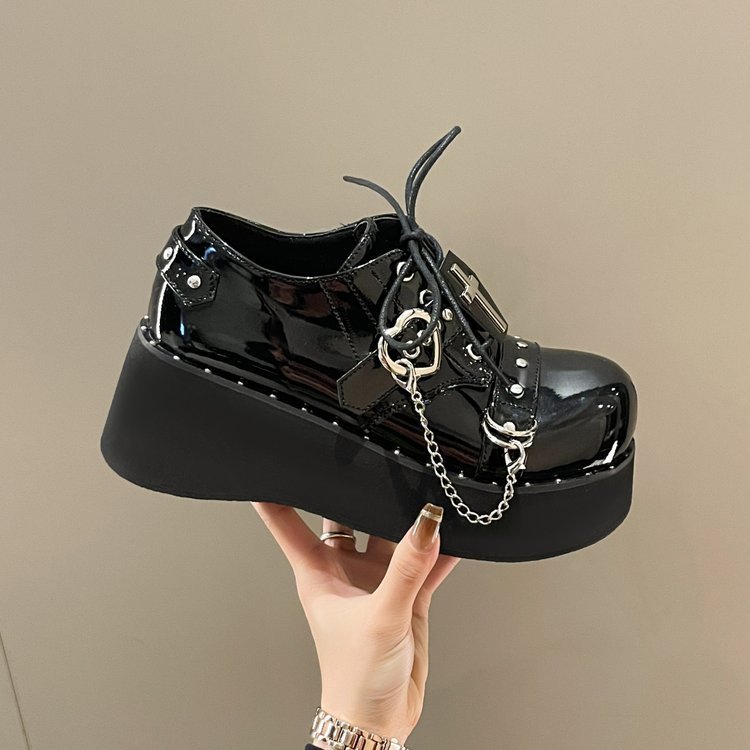 Punk Platform Shoes Dark Lolita Platform Leather Shoes $69.99 Dana Fashion Color: Black Size: 35 Women's shoes Product information: Pattern: solid color Color: Black Size: 35, 36, 37, 38, 39 Sole material: rubber Popular elements: leather stitching Packin
