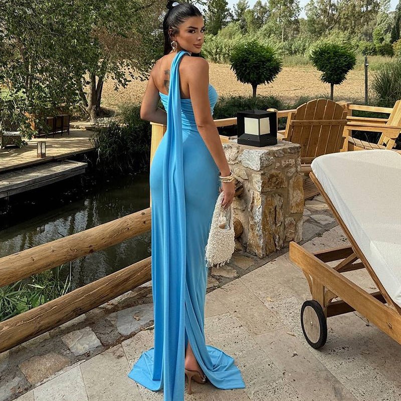 Pure Color Halter Sexy Backless Ribbon Split Dress $30.99 Dana Fashion Color: Black Size: L Women's clothing Product information: Pattern: solid color Skirt type: asymmetric skirt Waist Type: Mid waist Size: S,M,L Style type: Sexy Combination form: Single
