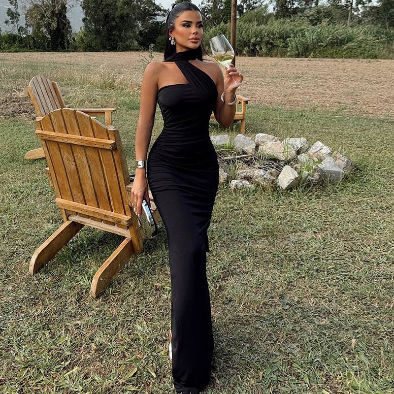 Pure Color Halter Sexy Backless Ribbon Split Dress $30.99 Dana Fashion Color: Black Size: L Women's clothing Product information: Pattern: solid color Skirt type: asymmetric skirt Waist Type: Mid waist Size: S,M,L Style type: Sexy Combination form: Single