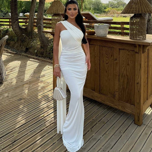 Pure Color Halter Sexy Backless Ribbon Split Dress $30.99 Dana Fashion Color: Black Size: L Women's clothing Product information: Pattern: solid color Skirt type: asymmetric skirt Waist Type: Mid waist Size: S,M,L Style type: Sexy Combination form: Single