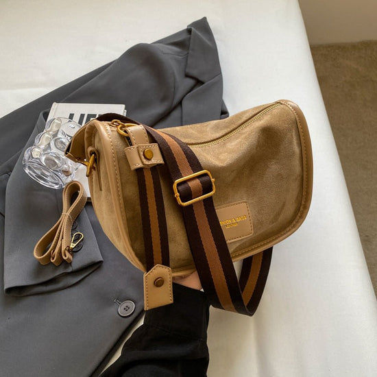 Pure Color Trendy Sense Special-interest Design Boston Bag Shoulder Messenger Bag $33.99 Dana Fashion Color: Khaki Women's Bags Product information: Lining texture: Polyester Applicable scenarios: Daily matching Color: khaki, black, brown, brown Outer bag