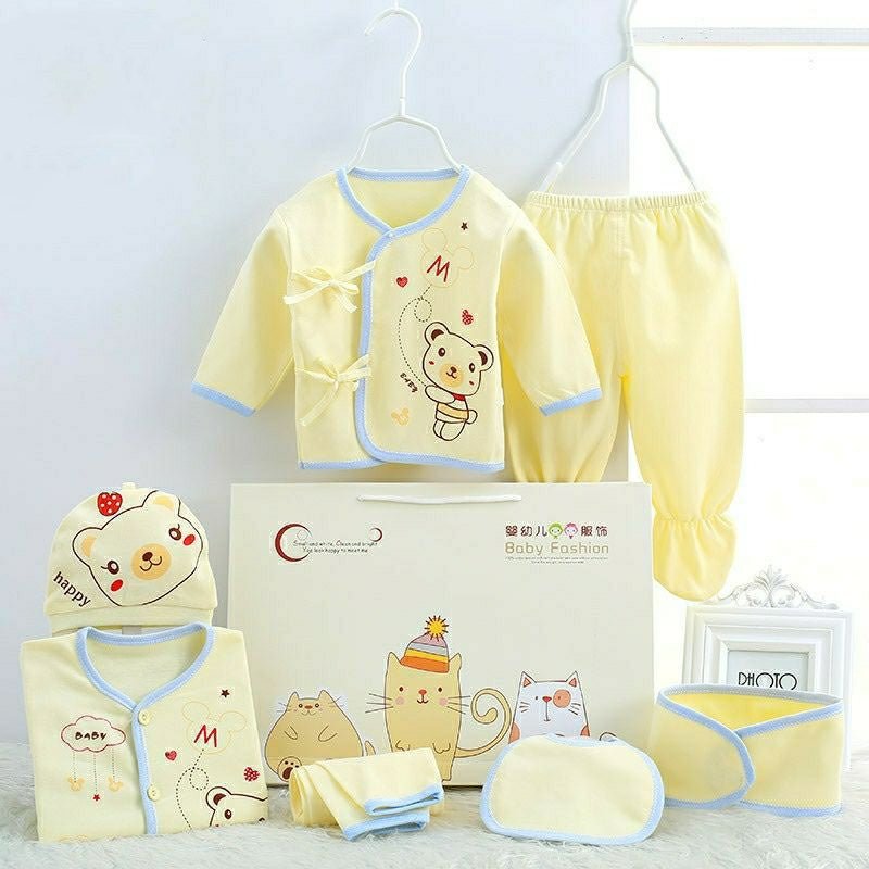 Pure Cotton Baby Clothes Spring And Autumn Summer Children Gift Box Set $39.50 Dana Fashion Color: Yellow style: Mickey Child size: 59cm Baby Clothing Product information: Suitable age group: middle and large children (over 8 years old, over 140cm) Elemen