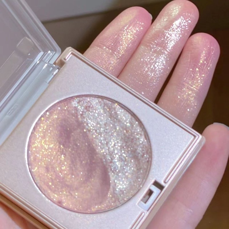 Pure Desire For Water Light Fragile Sense Fairy Female Highlight Blush Eye Shadow Three-in-one Double Stitching Highlight $11.36 Dana Fashion Color Classification: Double Fight Highlight Powder makeup Product information: Color: pink, silver, Orange, came