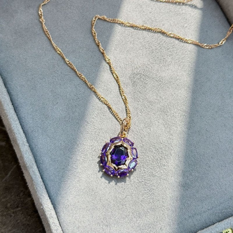 Purple Gold Ring Color Retention Plating $25.00 Dana Fashion Size: Single Ring 10 Women's Accessories Product information: Pattern: XINGX/Sun and Moon/cloud/Universe Treatment Process: Diamond Color: single circle Z1056-7 #, single circle Z1056-8 #, singl
