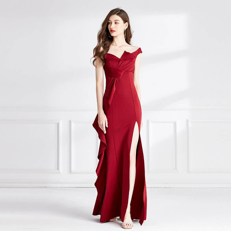 Red Evening Dress For Women Spring And Summer $59.50 Dana Fashion Color: Wine Red Size: L Women's clothing Product information: Color: wine red Main fabric composition: Polyester (polyester fiber) Size: S,M,L,XL Sleeve length: sleeveless Note: 1. Asian si