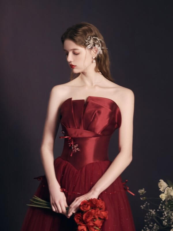 Red Long Dress Heavy-duty Tube Top For Women $399.00 Dana Fashion Color: Wine Red Size: L Women's clothing Product information: Size: XS,S,M,L Fabric: Composite fabric Waist Type: Mid waist Color classification: wine red Sleeve length: sleeveless Details