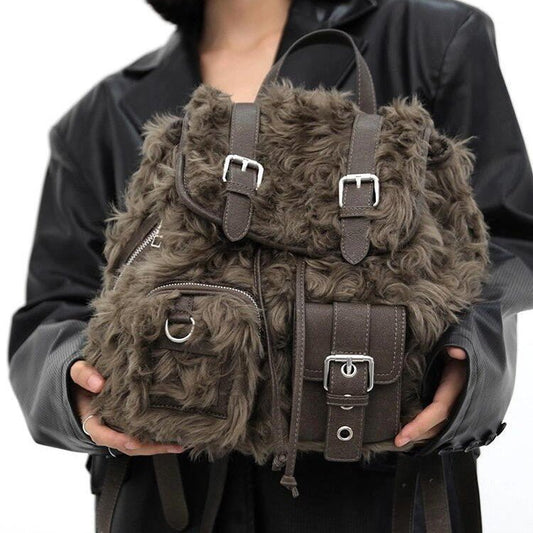 Retro Backpack Bags Plush Large Capacity Bag $89.00 Dana Fashion Color: Brown Size: 30x14x30 Women's Bags Product information: Color: Brown Hardness: medium and soft Material: Plush Size: 30*14*30cm Packing list: 1*Bag Product Image: