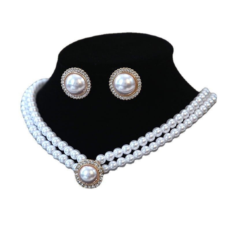 Retro Court Rhinestone Pearl Necklace Ear Stud Women's Simple $9.99 Dana Fashion Style: Ear Studs Women's Accessories Product information: Processing Technology: manual Color: necklace C047, stud earrings B306, ring D031 Pendant material: Mother Pearl she